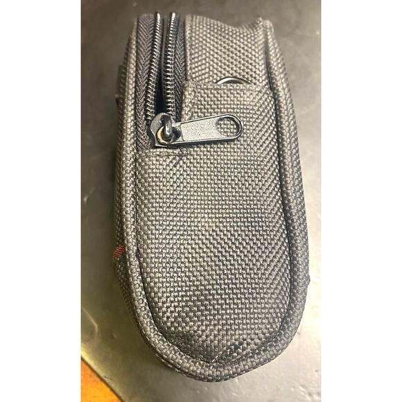 Studio 35 Soft Camera Case, Black, 6"x3 1/2"x2 1/2" - Picture 3 of 3